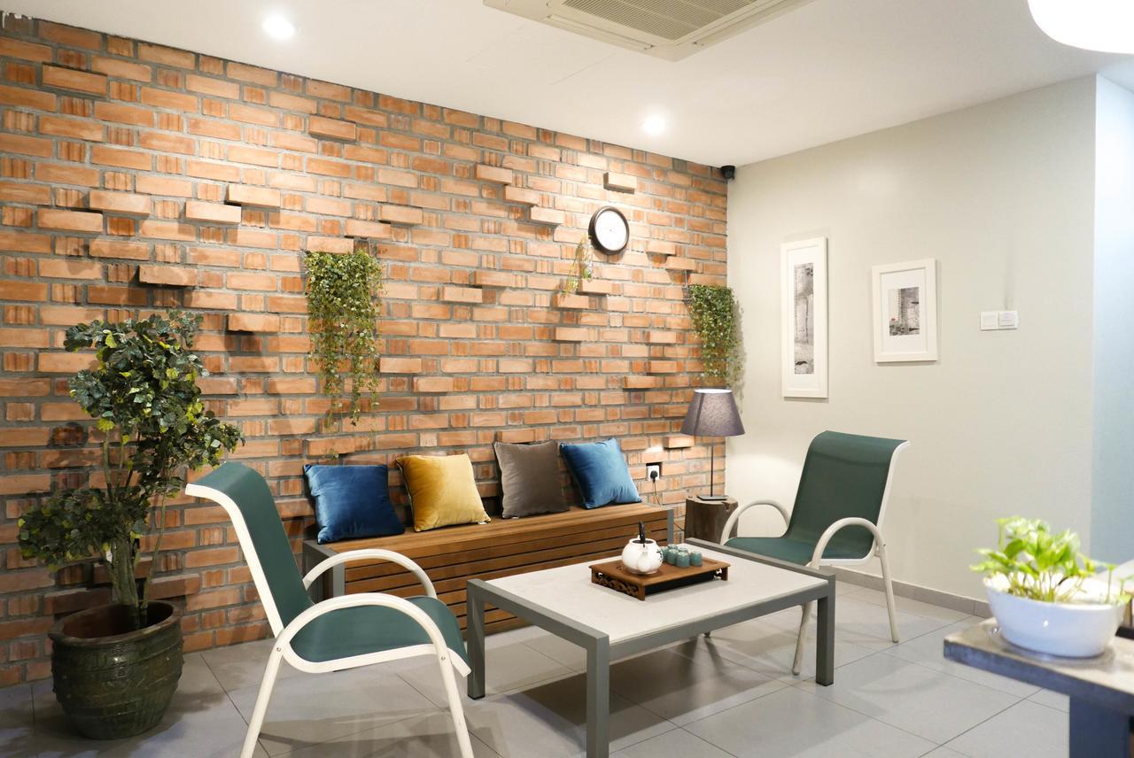 Country Inn Kulai Bagian luar foto